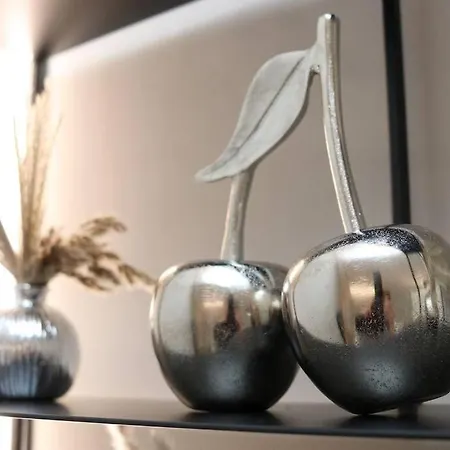 Spacious, Luxurious & Modern 2br-maissonette-amazing Finish-historical Centre-renovated 2024 아파트 *