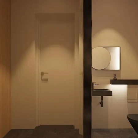 아파트 Spacious, Luxurious & Modern 2br-maissonette-amazing Finish-historical Centre-renovated 2024 올비아