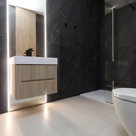 Spacious, Luxurious & Modern 2br-maissonette-amazing Finish-historical Centre-renovated 2024 Διαμέρισμα Όλμπια